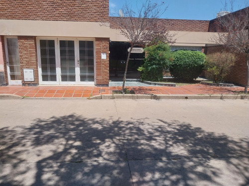 Casa Con Patio. Córdoba, San Francisco 150 Metros Cubiertos