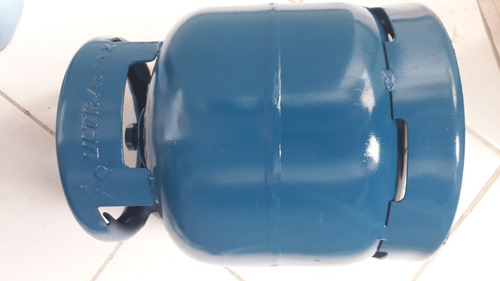 Imagem 1 de 1 de Botijão De Gás 5 Kg. P5 Ultragaz (azul) Mod. Novo Vazio.