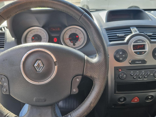 Renault Megane 1.6 Dynamique 16v Flex 4p Manual