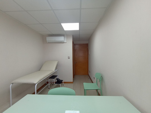 Exc.of. Consulta Médica Edif J. Manso De Velasco Los Angeles