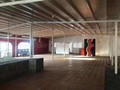 Imagen 4 de 13 de Comercial En Venta Ubicado En La Puerta Maraven. Punto Fijo