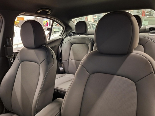 Fiat Cronos 1.3 Precision Flex Aut. 4p