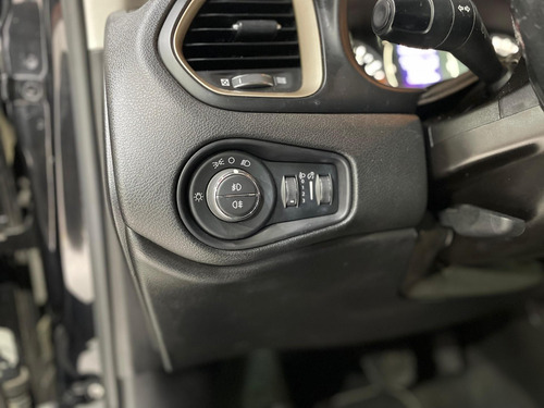 Jeep Renegade Longitude 1.8 4x2 Flex 16V Aut.