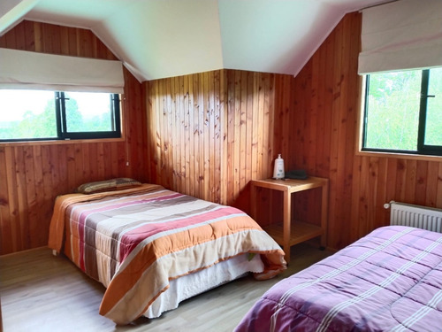 Parcela Con Casa, 4 Dorm Y 4 Baños, Huellanto, Gorbea