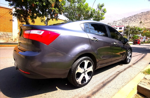 Kia Rio Full Top Deluxe