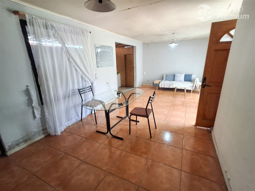 Casa En Venta De 4 Dorm. En Arica Cerca Av Cancha Rayada