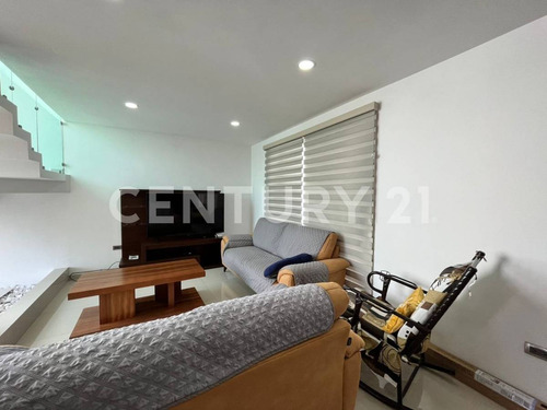 Casa En Renta Con Roof Garden Con Jacuzzi En Parque Veracruz, Lomas, Puebla