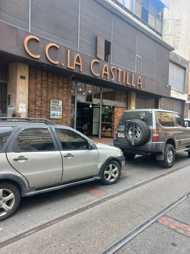 Excepcional Mini-centro Comercial En Pleno Corazon De Caracas. (r.o)