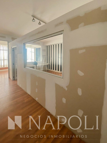 Venta De Luminosa Oficina En Las Toscas Office, Canning