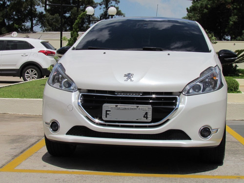 Peugeot 208 2014 1.6 16v Griffe Automatico Teto De Vidro