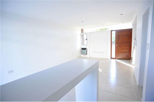 Imagen 30 de 30 de Dúplex Venta - 2 Dormitorios 2 Baños 2 Cocheras - 120 Mts2 Totales - City Bell