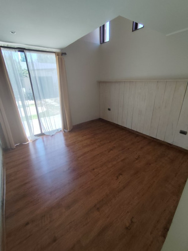 Se Vende Hermosa Casa En Loteo Las Hacienda Las Vizcachas..