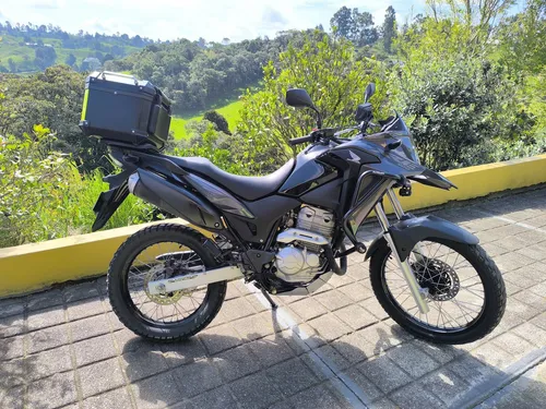 Honrada Xre 300 Modelo 2023
