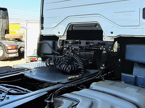 Imagem 7 de 25 de Mercedes-benz Axor2036 4x2 Teto Alto Susp Chassi Metálica