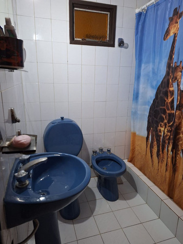 Casa + Dos Dptos Barrio 9 De Julio