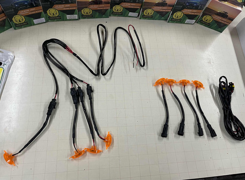 Venta Y Colocación 4 Luces Naranjas Ámbar Parrilla Camioneta