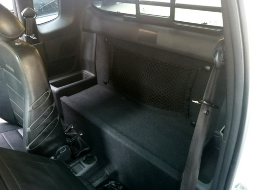 Imagem 10 de 12 de Volkswagen Saveiro Ce Cross 1.6 Flex 2014