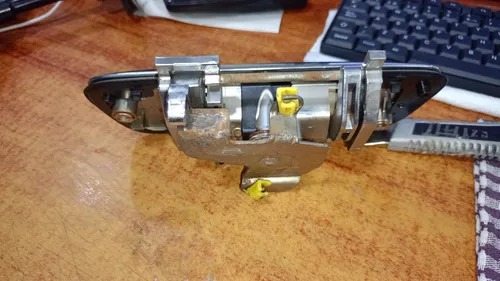 Manija Cromada Compuerta Tras. Gm Luv D-max (Usado)