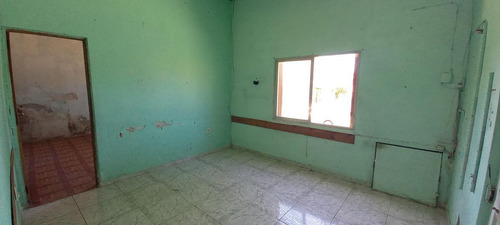 Imagen 5 de 17 de Casa Grande De 4 Dormitorios A Reciclar En Unión