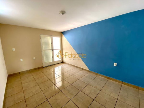 Imagem 10 de 16 de Casa Sobrado Padrão Com 4 Quartos - 84716-v