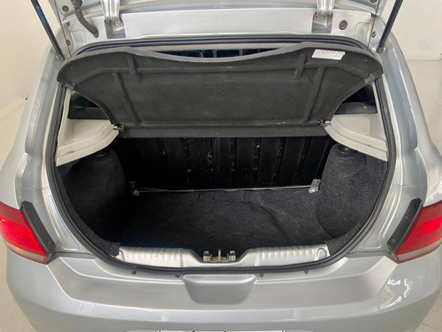 Imagem 3 de 10 de Volkswagen Gol 1.6 Mi 8v Flex 4p Manual