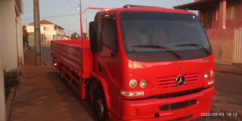 Mercedes Bens Acello