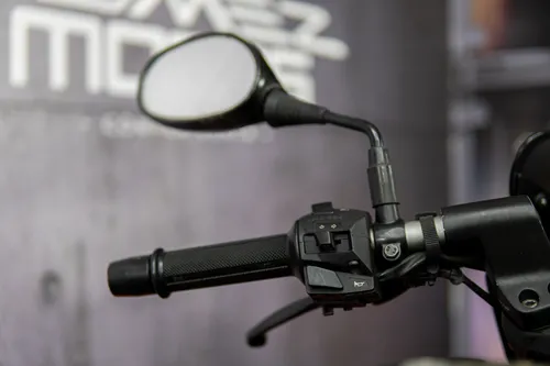 Bajaj Pulsar 180 Fi Neon 2020