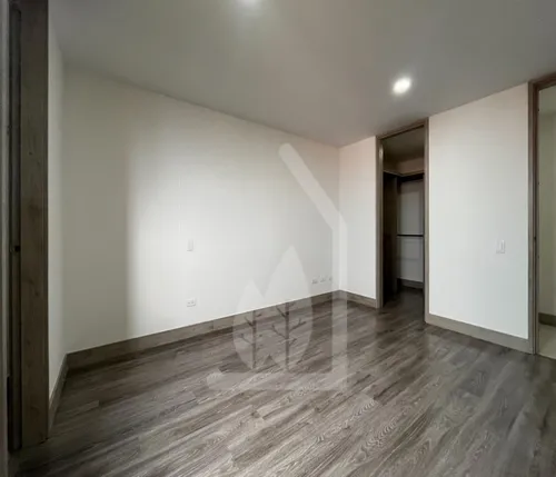 En Venta Apartamento Sector Loma De Los Mesa Envigado Piso Alto