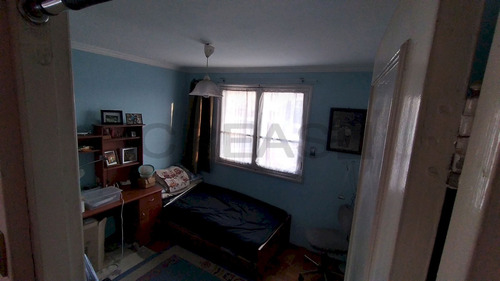 Casa Comercial Frente Plaza | Av Sebastian Piñera, Manquehue