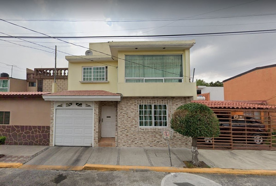 Casas en Venta Propiedades individuales en Valle De Santa Mónica,  Tlalnepantla de Baz 