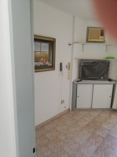 Imagen 3 de 8 de Alquiler / Venta . Ideal Estudiantes -prof Ofic- Depto - L De Zamora Centro!!!!!