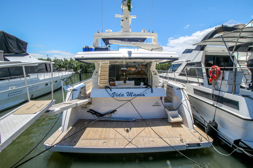 Ferretti 70 - Fly 02x Man 1550hp - 04 Suites