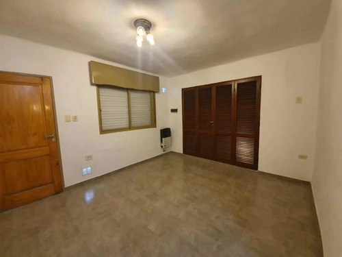Imagen 9 de 10 de Excelente Casa A La Venta En Merlo