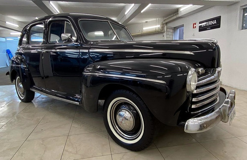  Ford Super Deluxe Sedan 1946