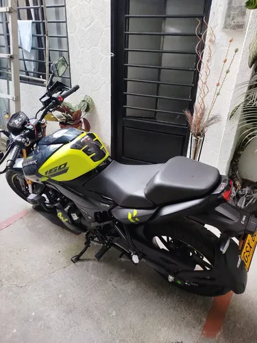 Hero Hunk 160r 4v Como Nueva