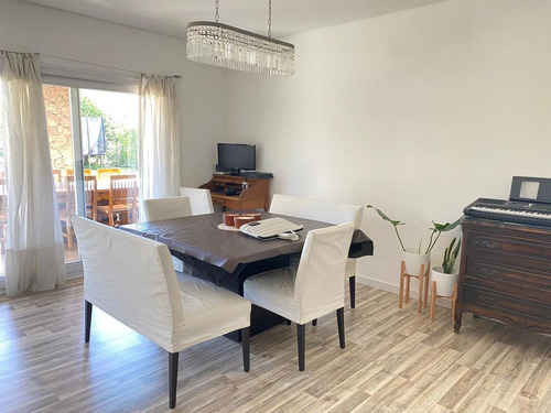 Imagen 5 de 28 de Venta | Casa De 2 Plantas En Lote Interno | Los Alisos