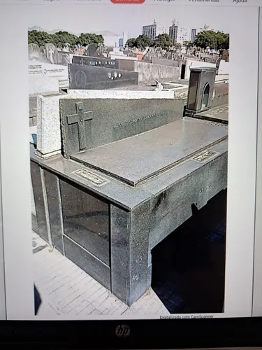 Vendo Jazigo Perpétuo