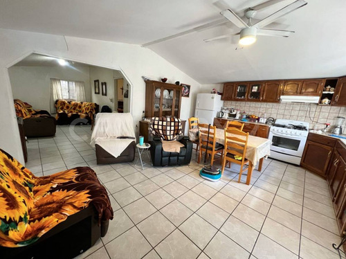 Rcv-1412 Casa En Venta 1 Piso Col. Crosthwhite Rosarito
