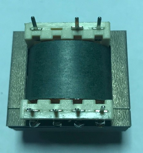 Imagem 2 de 3 de Transformador Terminais 110v/220v Saída 8v + 8v 200ma