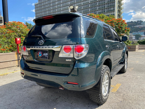 Toyota Fortuner 2015