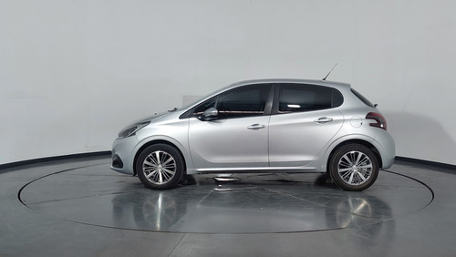 Peugeot 208 1.6 Feline Tiptronic