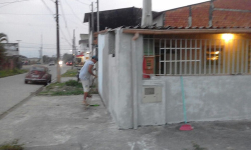Imagem 2 de 16 de Casa Na Praia Em Itanhaém, No Jardim Oásis 2, Analisa Carro Como Parte De Pagamento Ref: Ca1131/ac