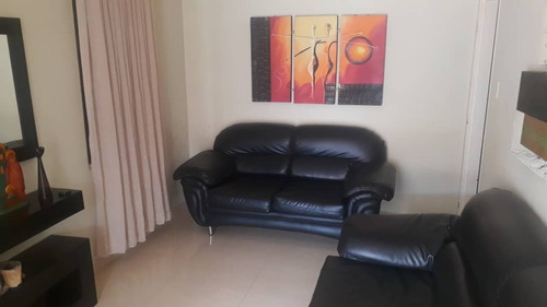 Imagen 4 de 12 de Vendo Comoda Y Hermosa Casa En Urb. Las Delicias. 04243252273