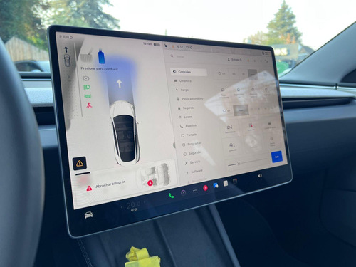 Tesla Model 3 Standar Range Plus 2025