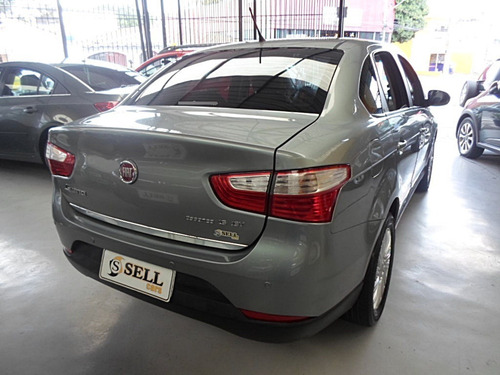Imagem 10 de 14 de Fiat - Grand Siena 1.6 Essence 2016 Manual