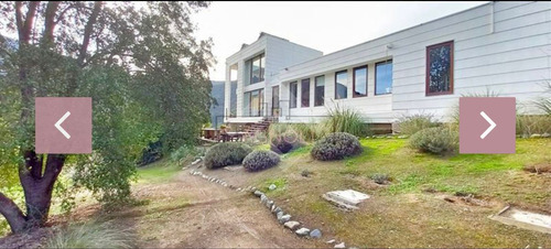Casa En Venta De 5 Dorm. En Olmué