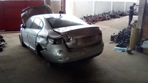 Imagem 11 de 19 de Sucata Renault Flunce 2014 Automático