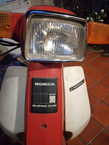 Imagen 1 de 4 de Honda C90 Original / Deluxe 1994