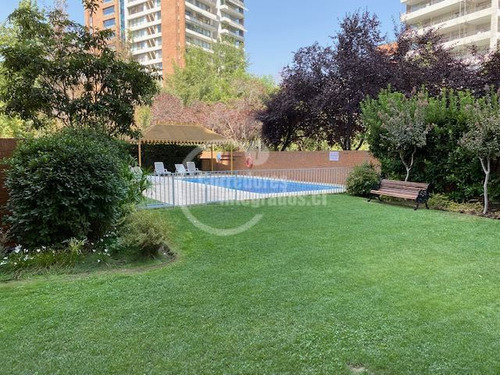 Departamento En Venta De 4 Dorm. En Las Condes Los Militares