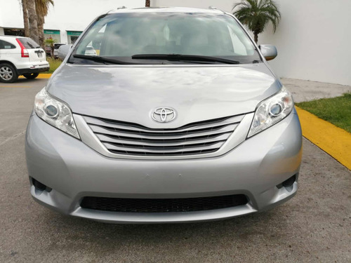 Toyota Sienna 3.5 Le V6 At